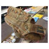 (2) Regent - Bobby Shantz - Lyman Bostock Youth Gloves