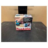 Makita Orbit Sander Model B05010