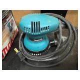 Makita Orbit Sander Model B05010