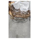 Willow Buggy and Pedastal