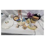 Assorted Vintage Plates, KittyBall Toy(works),