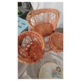 Uncle Wiggly Game, Toy Wicker Set, Spin Top