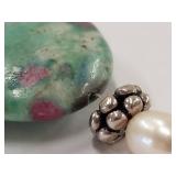 Elegant Sterling Silver Pearl Necklace with Green Stone