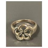 Sterling Silver 925 Floral Design Ring Size 9