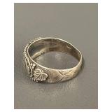 Vintage Sterling Silver Leaf Design Ring
