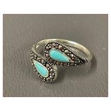 Elegant Sterling Silver Turquoise Ring