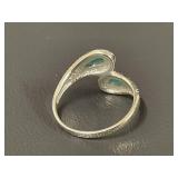 Elegant Sterling Silver Turquoise Ring