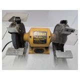 Working DEWALT Model DW758 Bench Grinder