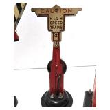 Lot of 4 Larger Size Old Vintage American Flyer ets Train Accessories Signals Gates