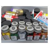 Like-New or New AVANTI Airbrush Compressor w/Accessories & Many Jars of Paint