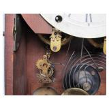 Antique SETH THOMAS Shelf Clock w/Pendulum & Key
