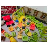 Very Nice Large Estate Lot of Fisher Price Little People Playsets Figures & Accessories