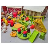 Very Nice Large Estate Lot of Fisher Price Little People Playsets Figures & Accessories