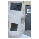 HUGE Electronic Display Skull