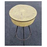 Mid Century Atomic Style Swivel Bar/Kitchen Stool