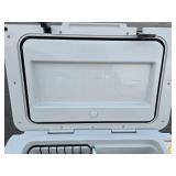 Excellent Like-New ARTIC Cooler w/Divider & Tray