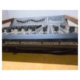 Very Cool Retro Working PEAVEY Model XR-800 Powered Mixer