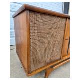 Mid Century Stereo Turntable Console Cabinet