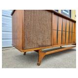 Mid Century Stereo Turntable Console Cabinet