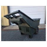 2-Wheeled Green Lawn/Garden Cart
