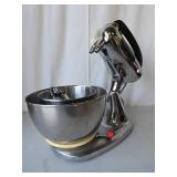 Working Hamilton Beach Scovill Chrome Mixer w/Accessories