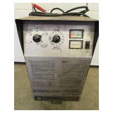 Working SCHUMACHER Fast Charger & Battery Tester