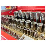 Large Heavy Duty SNAP-ON Rolling Tool Chest FULL of Tools