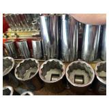 Large Heavy Duty SNAP-ON Rolling Tool Chest FULL of Tools