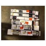 Lot of Assorted Bathroom Items Various Models and Conditions   Customer Returns See Pictures