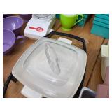 Susie Homemaker Oven and Dish Washer (Reported Working) Plus Vintage Dishware