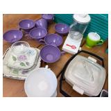 Susie Homemaker Oven and Dish Washer (Reported Working) Plus Vintage Dishware