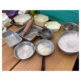 Susie Homemaker Oven and Dish Washer (Reported Working) Plus Vintage Dishware