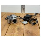 Kodak Easy Share Z612 with rechargeable Battery that holds charge