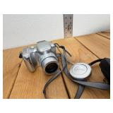 Kodak Easy Share Z612 with rechargeable Battery that holds charge