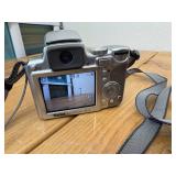 Kodak Easy Share Z612 with rechargeable Battery that holds charge