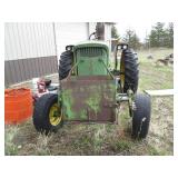 John Deere 4020 tractor with 8-forw...