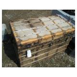 Vintage storage trunk chest with la...