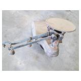 Antique Fairbanks freestanding scal...