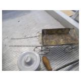 Vintage hurricane shade oil lamp, g...