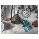 Vintage hurricane shade oil lamp, g...