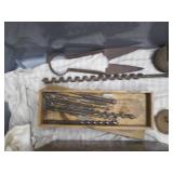 Vintage Wood Bon Ami box, variety o...