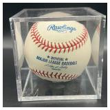 Terry Tiffee (Minnesota Twins 3B 2004-06) Signed Rawlings OMLB Selig Baseball w/ cube