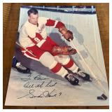 Gordie Howe Signed 8x10" Photo - Vintage Detroit Red Wings Hockey