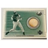Kirby Puckett Bat Relic 2002 Upper Deck Sweet Spot Classics #B-KP Minnesota Twins Baseball Card