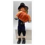 Annalee 2005 Pilgrim and Lady Dolls with Pumpkin and Basket