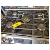 Ikea Gas Range with Convection Oven...