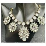 Sparkle and Shine! A Variety of Beautiful Sparkly Jewelry