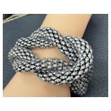 Sparkle and Shine! A Variety of Beautiful Sparkly Jewelry