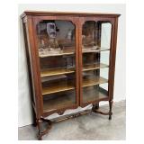 Antique Wooden Glass Front Double Door Cabinet / Antique William and Mary Style China Cabinet