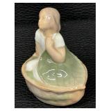 Royal Copenhagen Thumbelina in Nutshell Figurine / Royal Coppenhagen 4374 Thumbelina Figurine